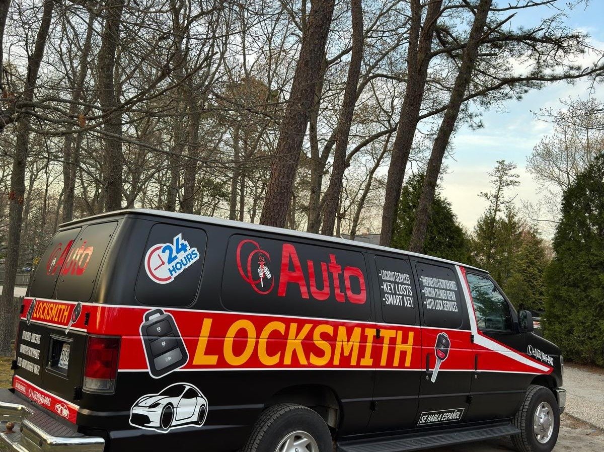 Accessories and Luxuries Martinez