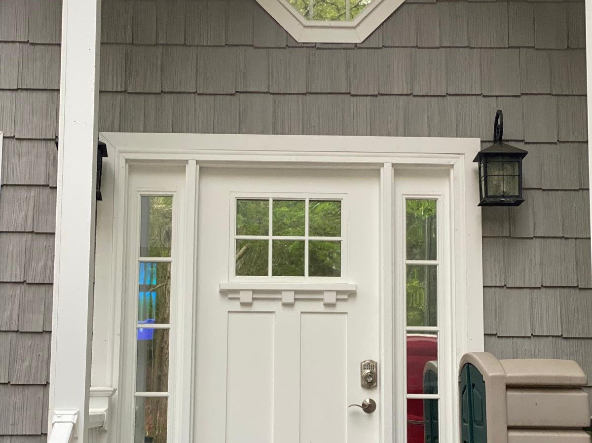 Accessories and Luxuries Martinez