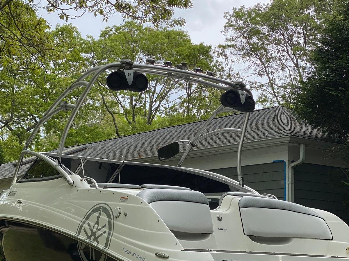 Accessories and Luxuries Martinez