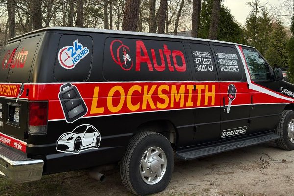 Image Accessories and Luxuries Martinez